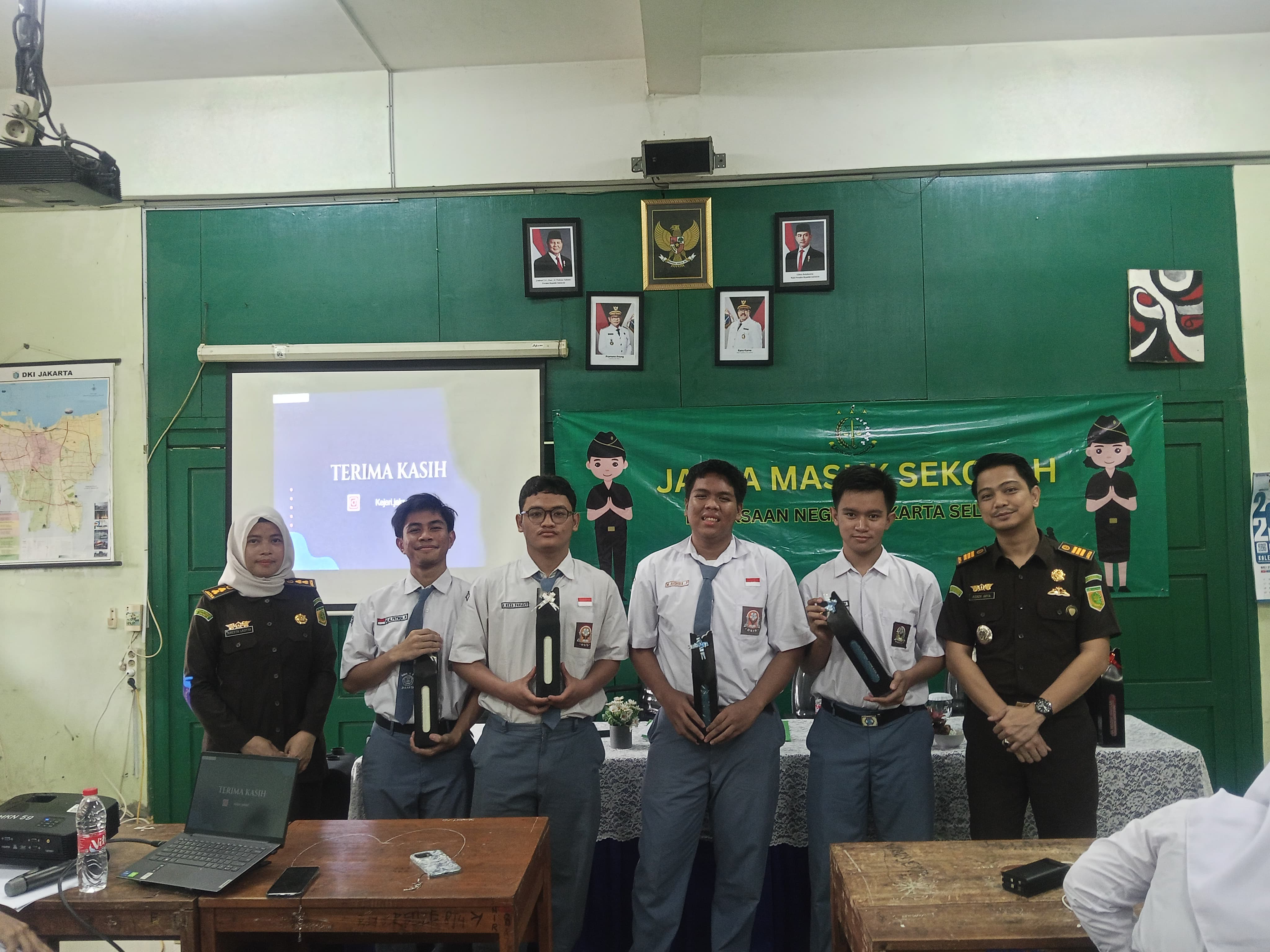 Gedung Sekolah SMA NEGERI 9 LUMAJANG